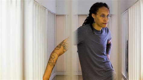 is brittney griner a girl|No, basketball star Brittney Griner is not a man